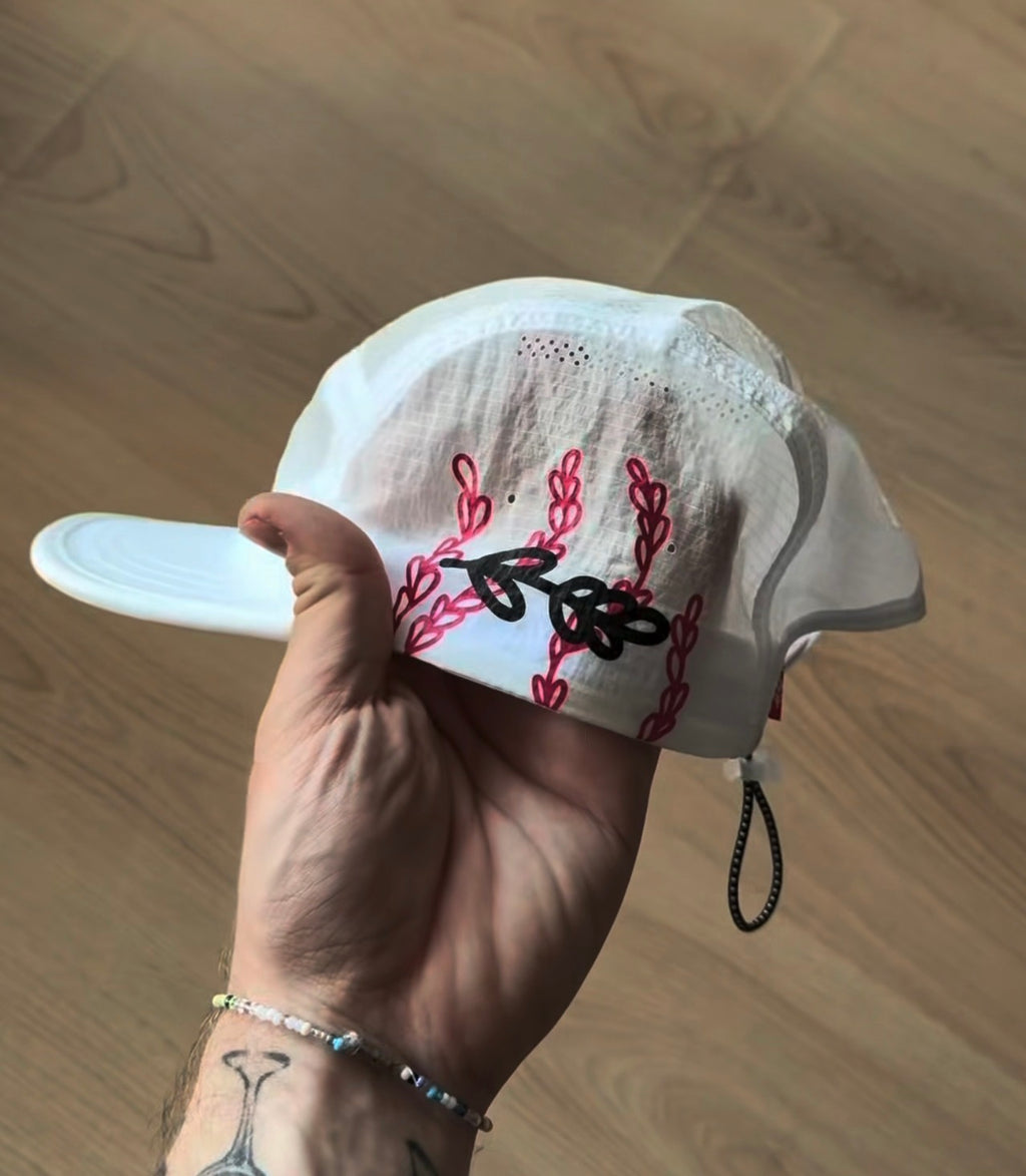 Run cap White
